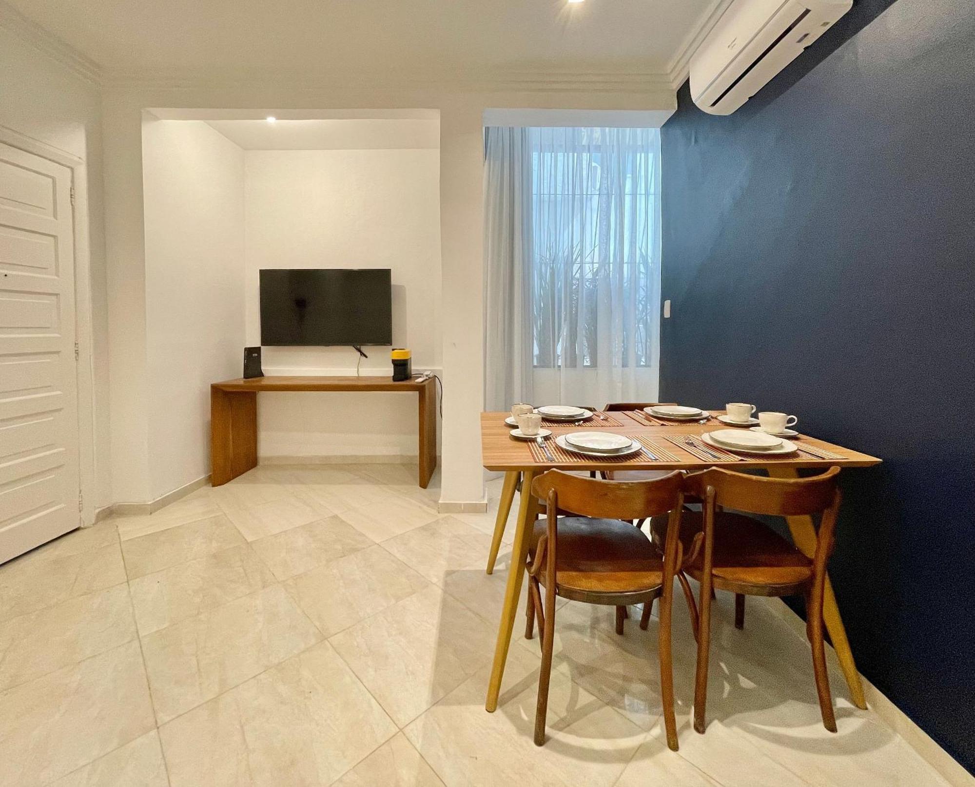 Apartment Leblon - Quadra Da